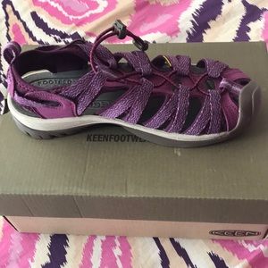 NEW Keen Footwear Sandals